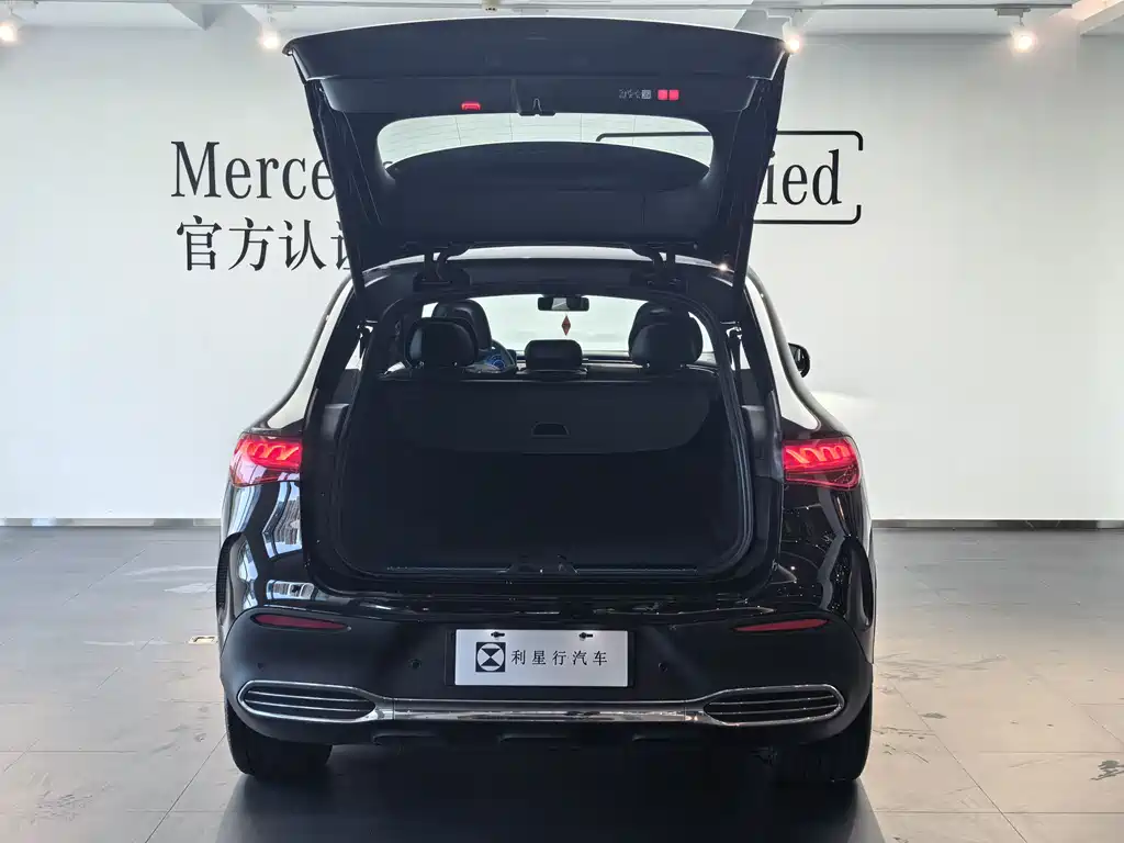 Mercedes-Benz EQE SUV 2025 — фото 12