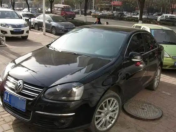 Volkswagen Sagitar 2018