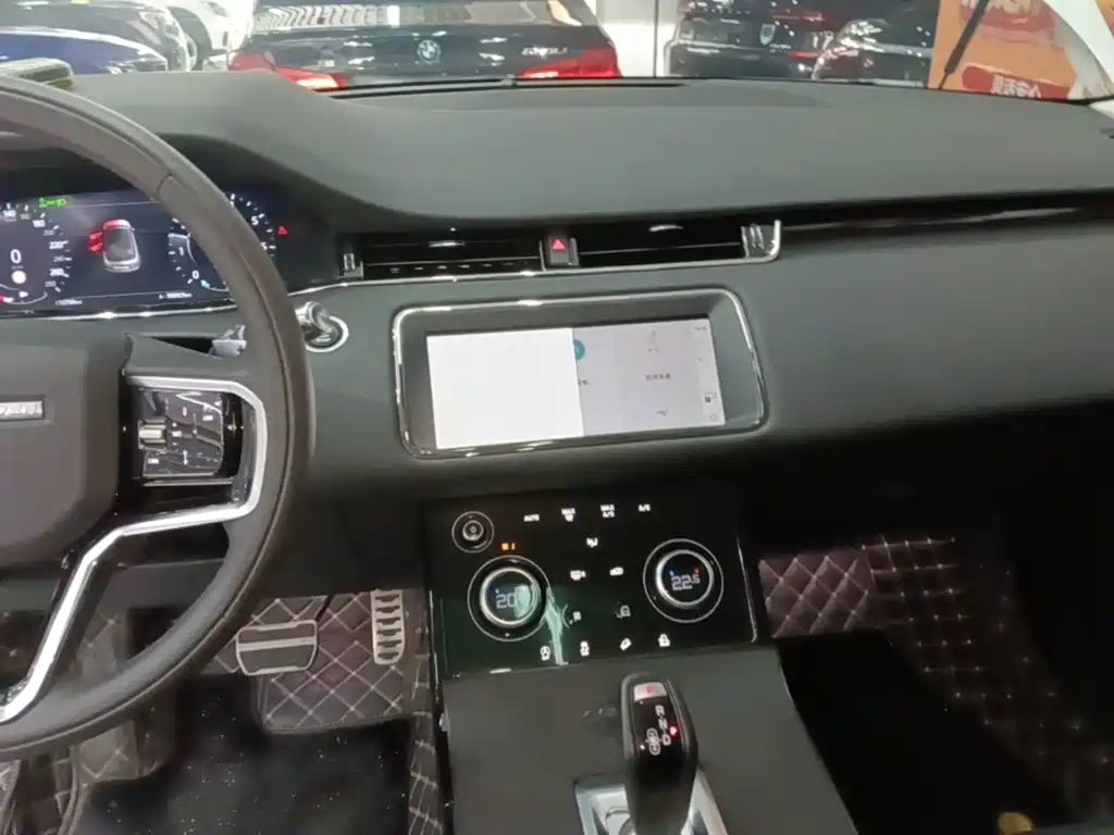 Land Rover Evoque 2022 — фото 13