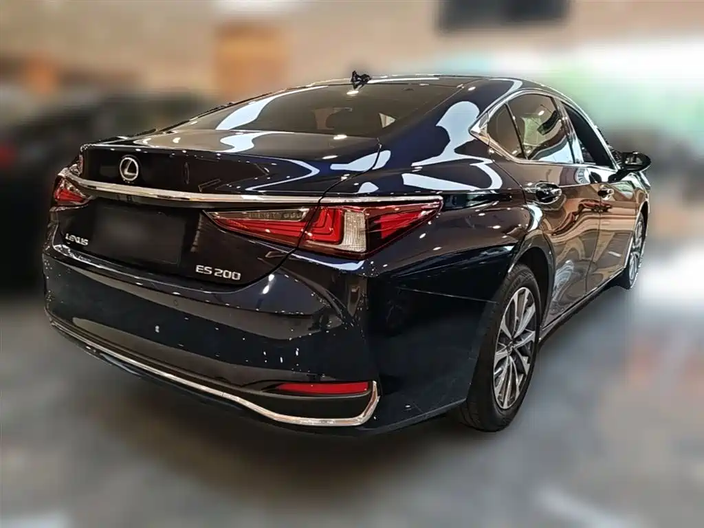 Lexus ES 2023 — фото 12
