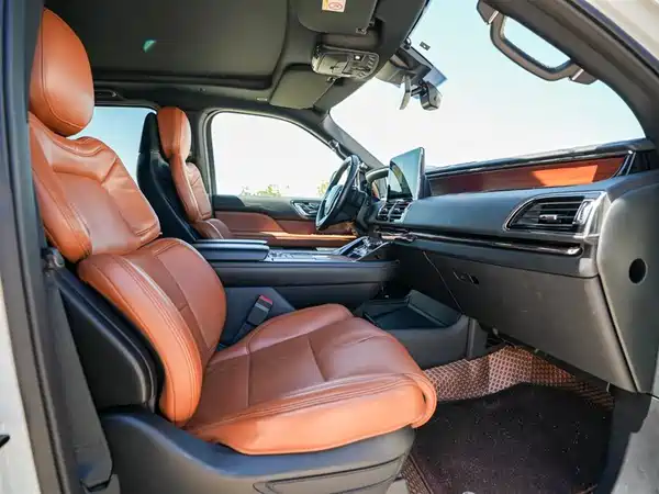 Lincoln Navigator 2020