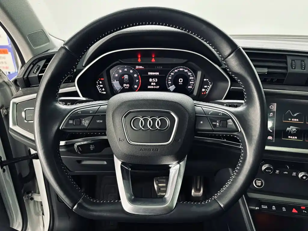 Audi Q3 2021 — фото 14