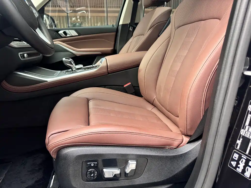 BMW X7 2019 — фото 17