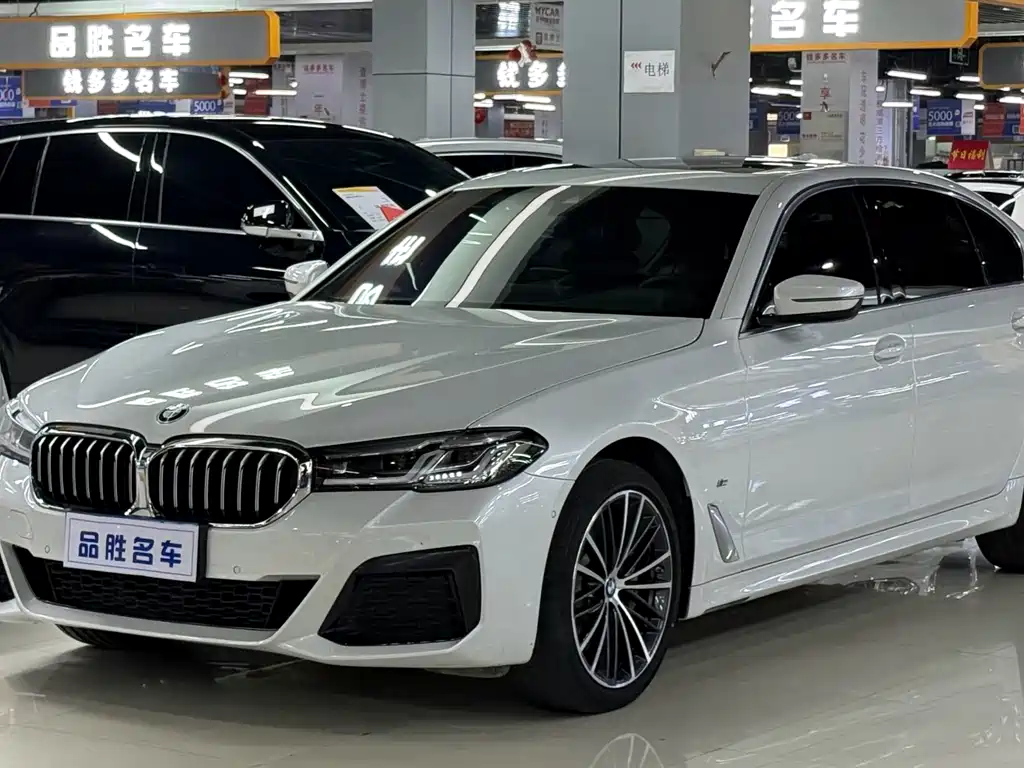 BMW 5 Series 2022