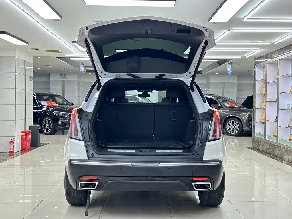 Cadillac XT5 2024 — фото 7