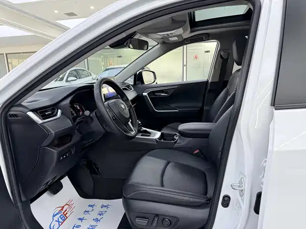 Toyota RAV4 2022