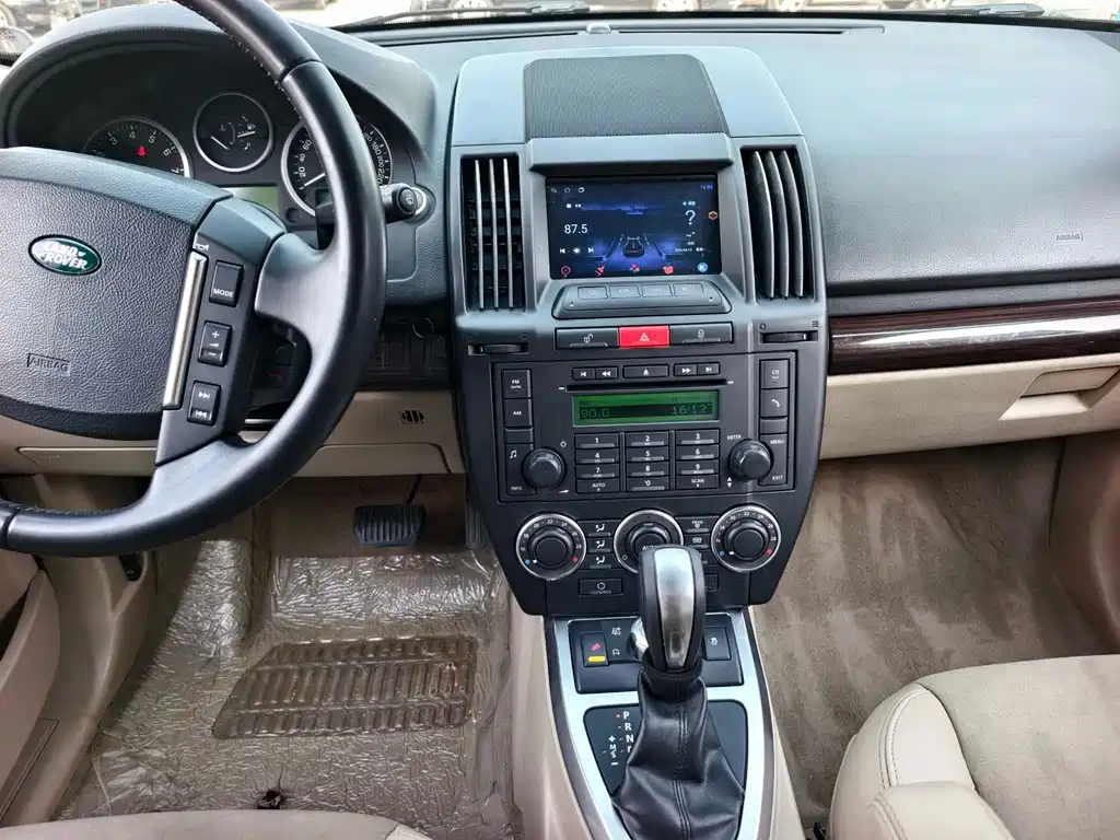 Land Rover Freelander 2 2012 — фото 12