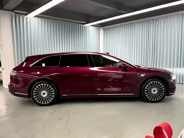 Stelato S9T 2025