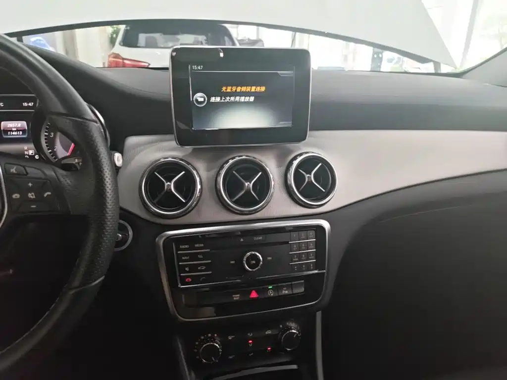 Mercedes-Benz GLA 2016 — фото 13