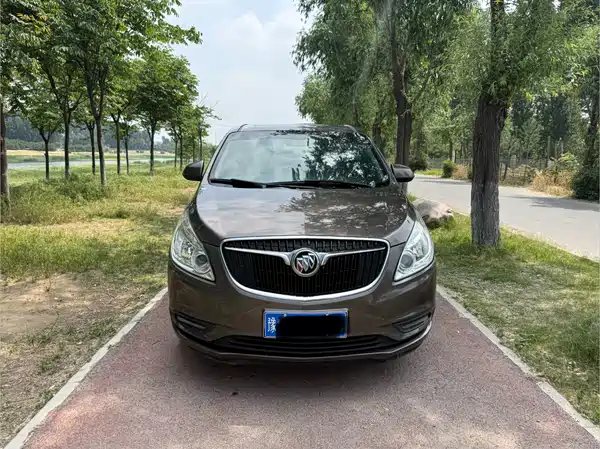 Buick GL8 2017