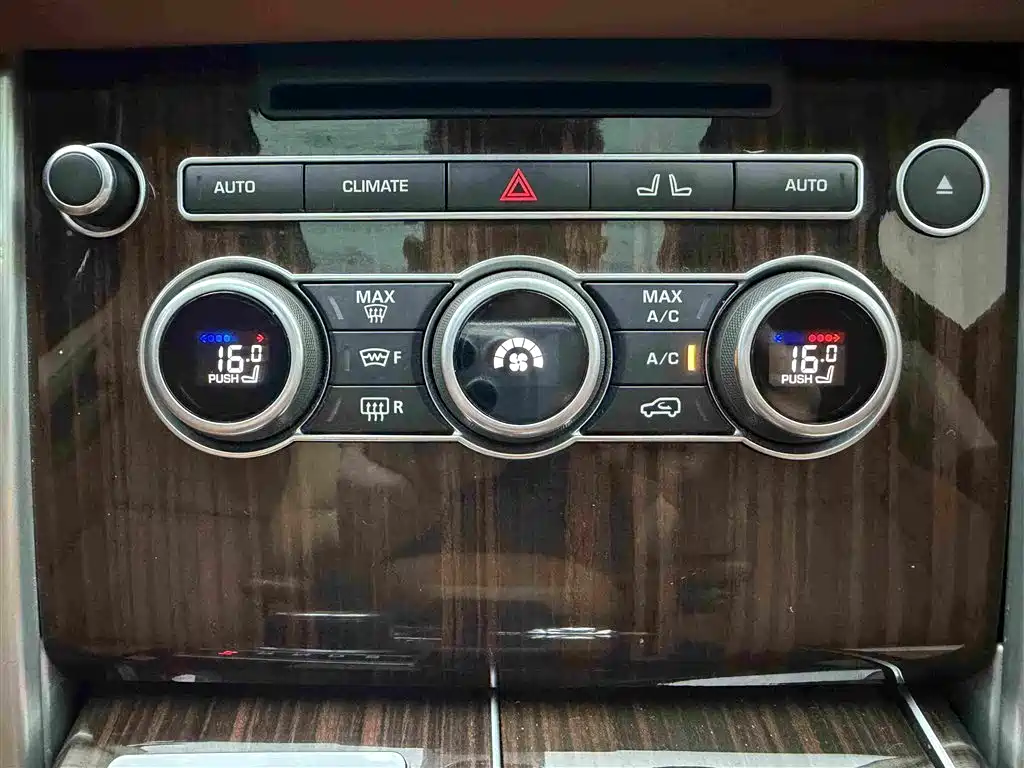 Land Rover Range Rover 2016 — фото 14