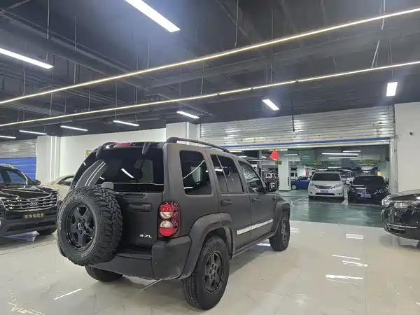 Jeep Freeman 2004