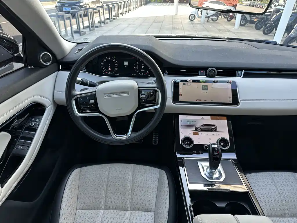 Land Rover Evoque 2022 — фото 15