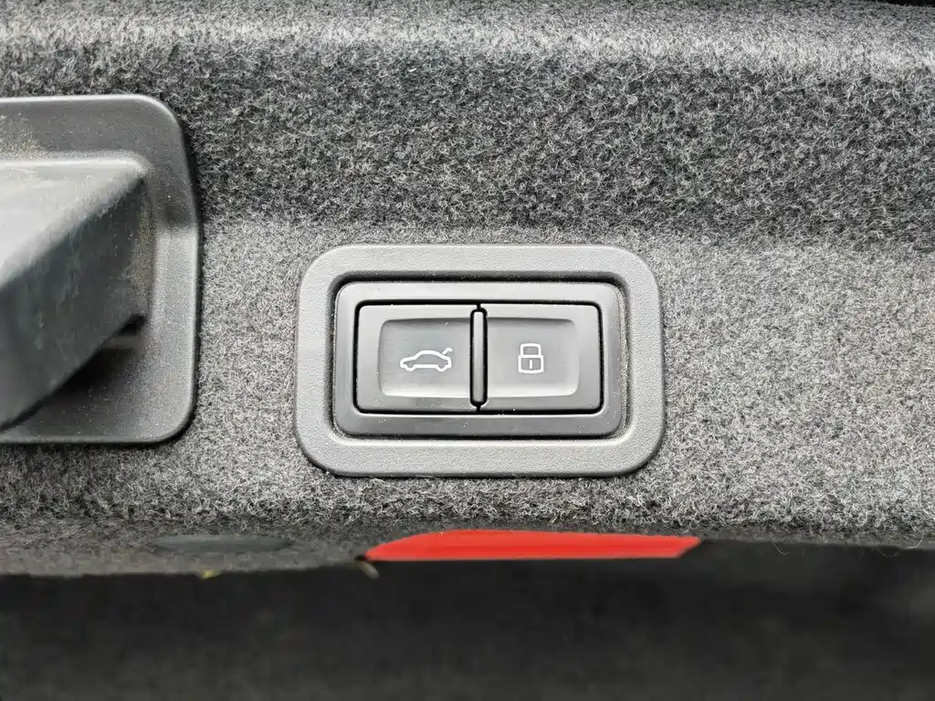 Audi A6L 2023 — фото 18