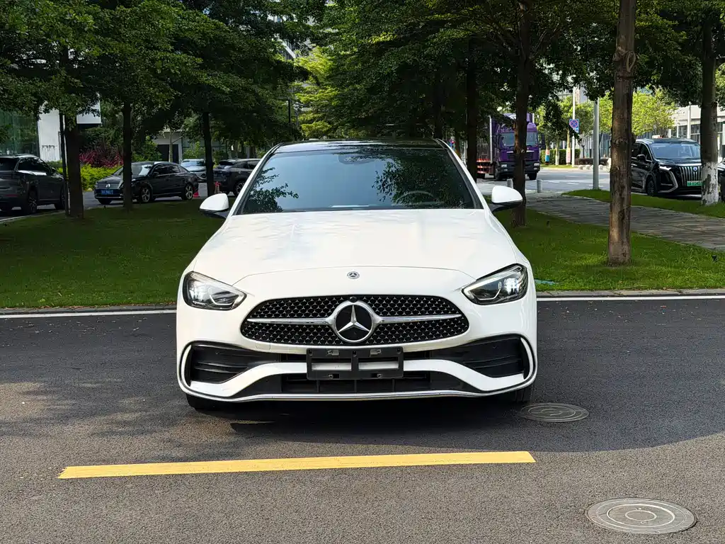 Mercedes-Benz C-Class 2023 — фото 2