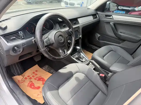 Volkswagen Bora 2015