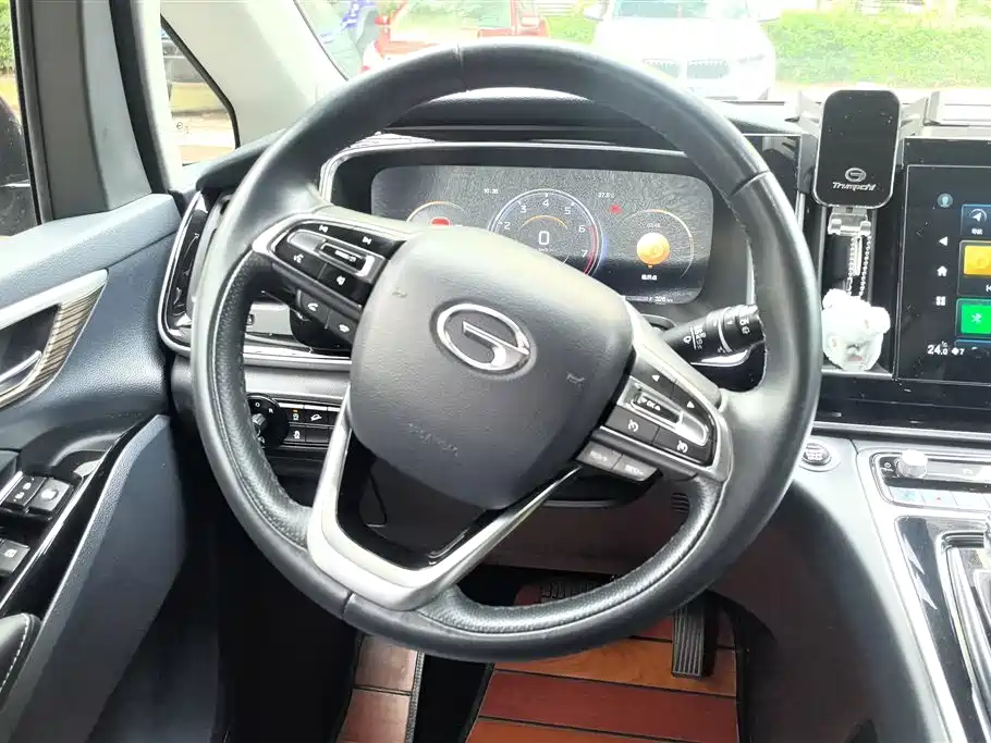 GAC Motor Trumpchi M8 2021 — фото 15