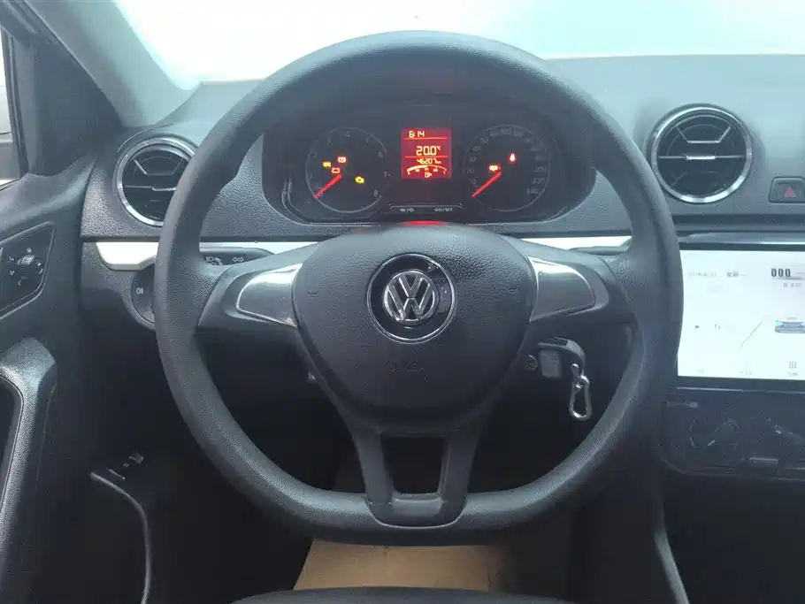 Volkswagen Jetta 2018 — фото 15