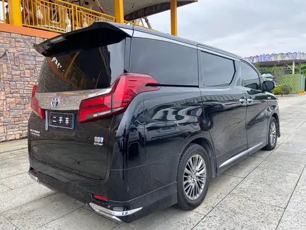 Toyota Alphard 2021