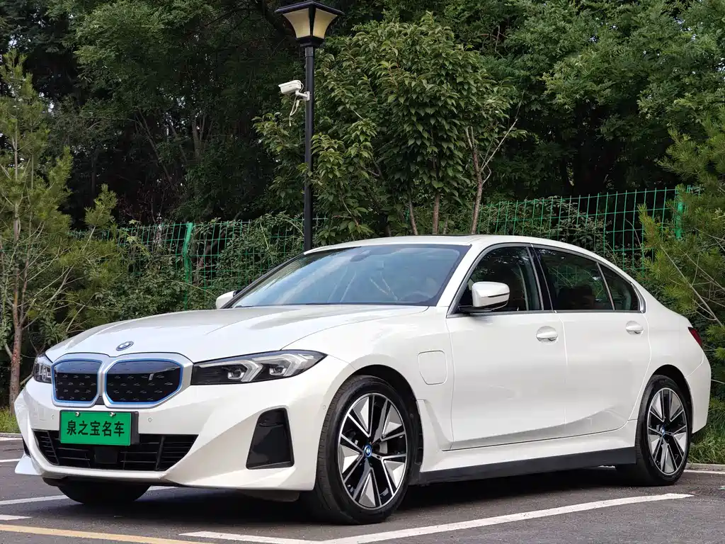 BMW i3 2023