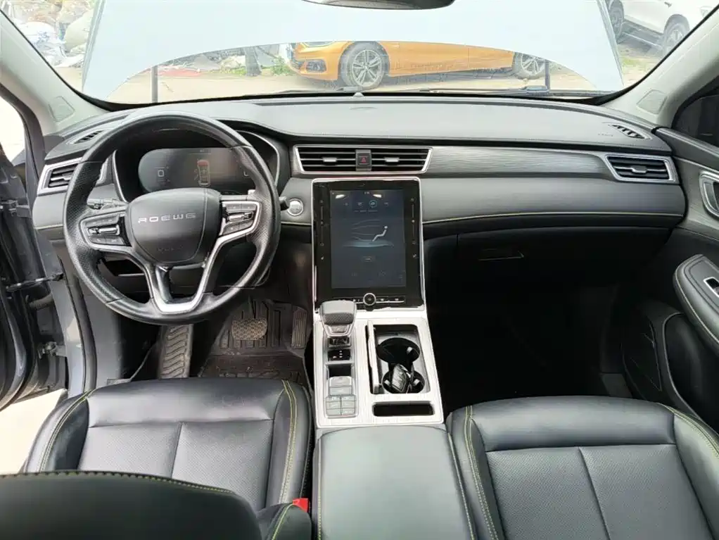 Roewe RX5 New Energy 2021 — фото 10