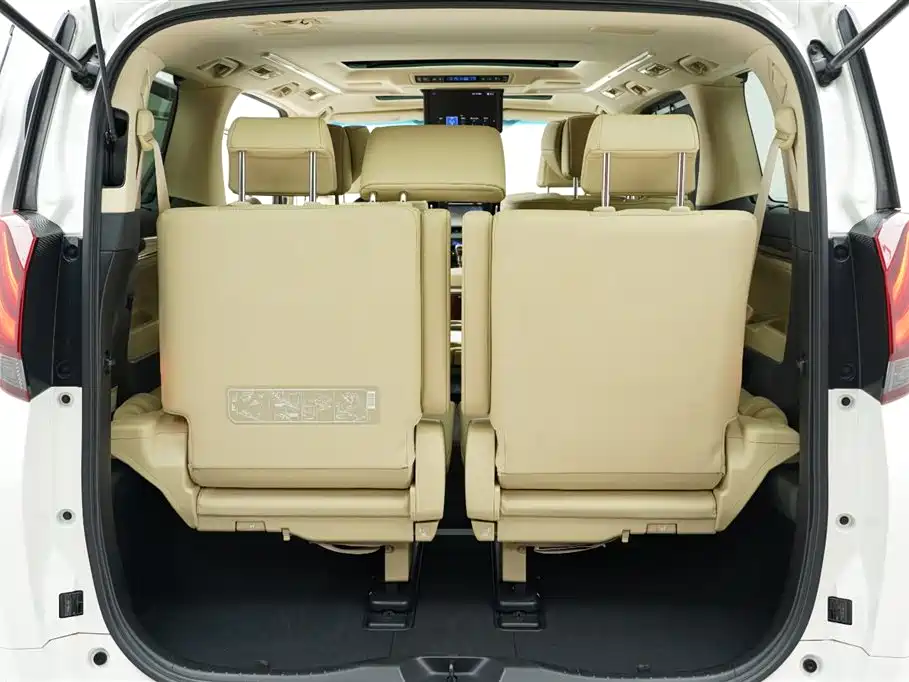Toyota Alphard 2016 — фото 26
