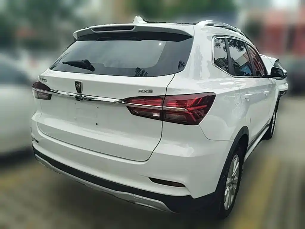 Roewe RX5 2018 — фото 12