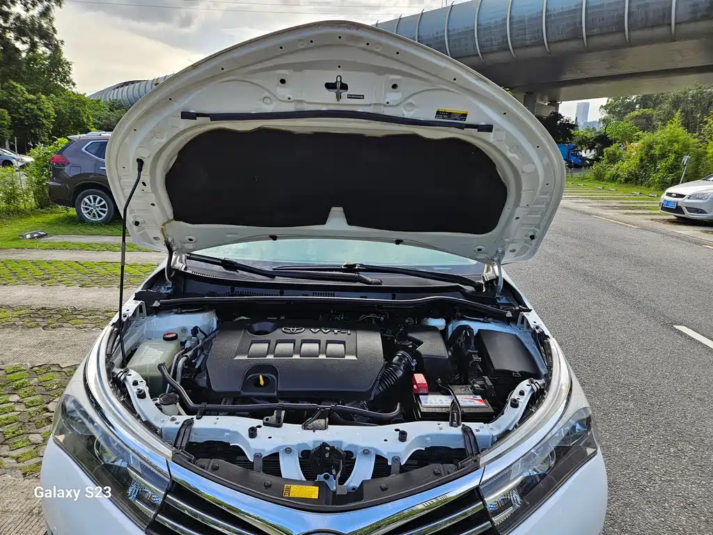 Toyota Corolla 2015 — фото 16
