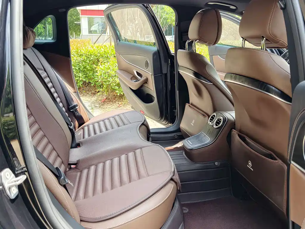 Mercedes-Benz E-Class 2023 — фото 13