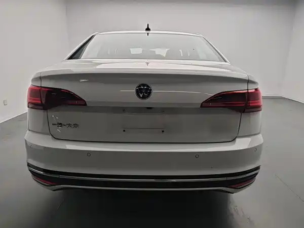 Volkswagen Bora 2024
