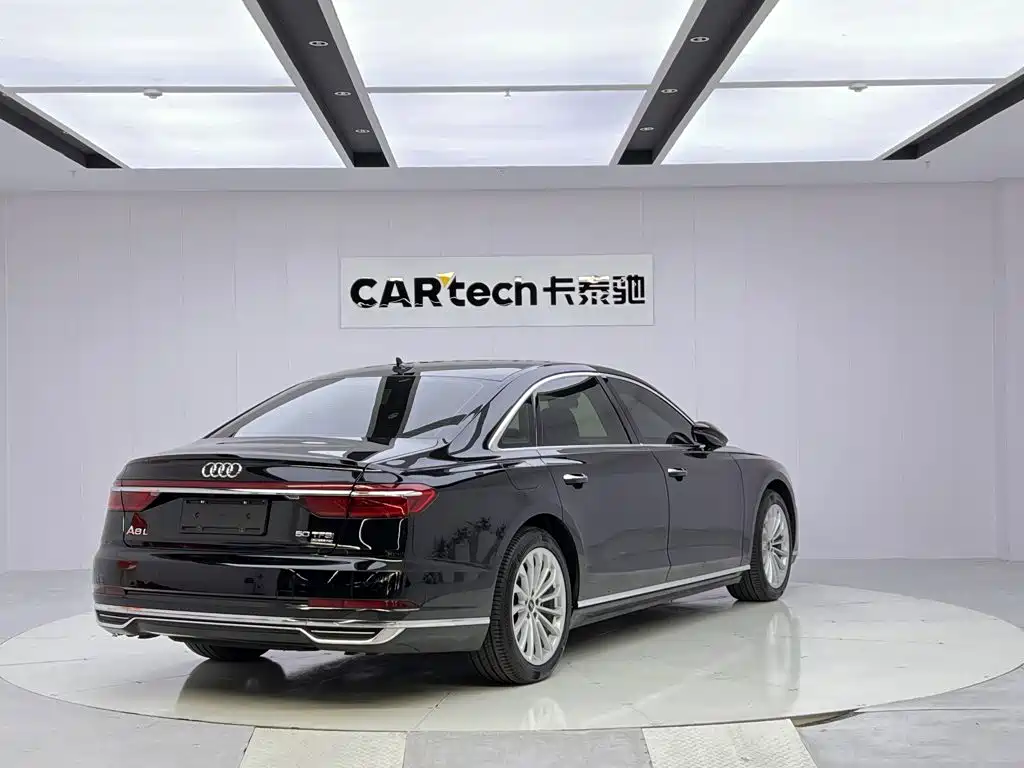 Audi A8 2021