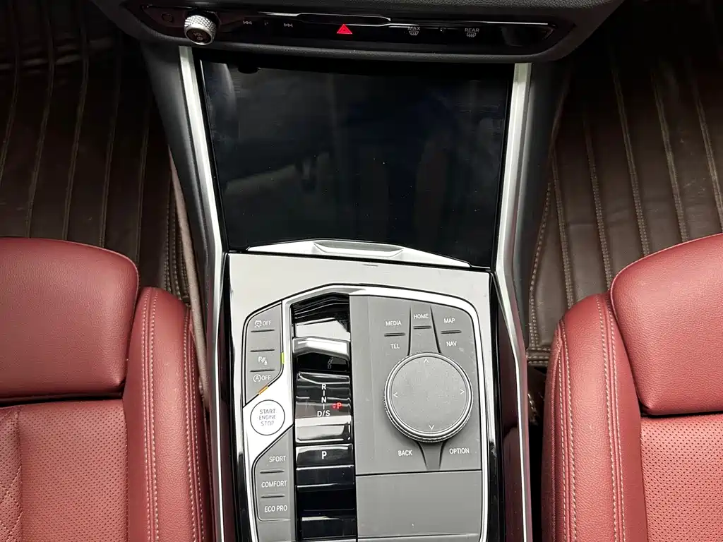 BMW 3 Series 2023 — фото 13