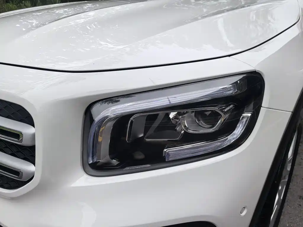 Mercedes-Benz GLB 2023 — фото 3