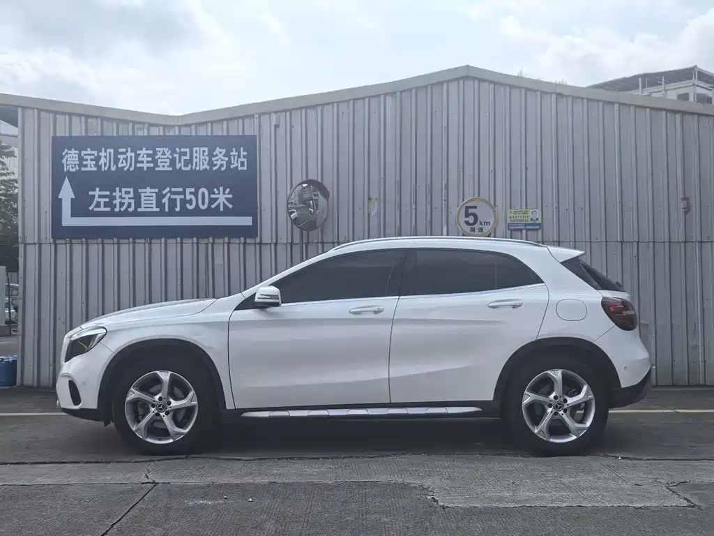 Mercedes-Benz GLA 2017