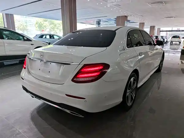 Mercedes-Benz E-Class 2018