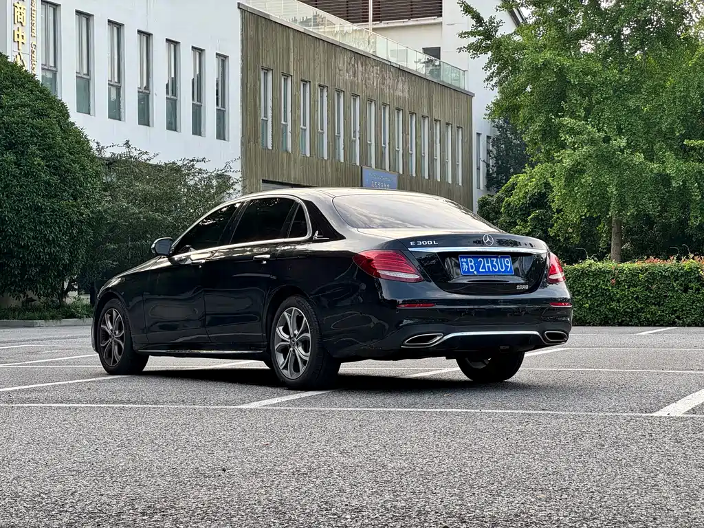 Mercedes-Benz E-Class 2020