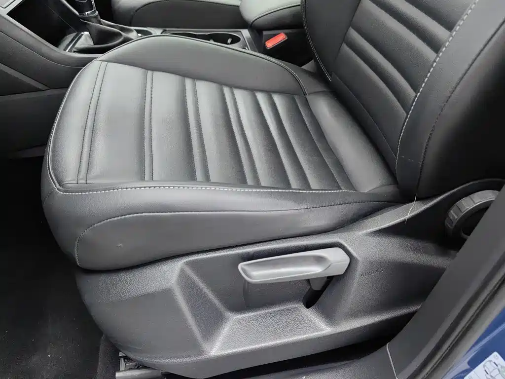 Volkswagen Touran 2018 — фото 20