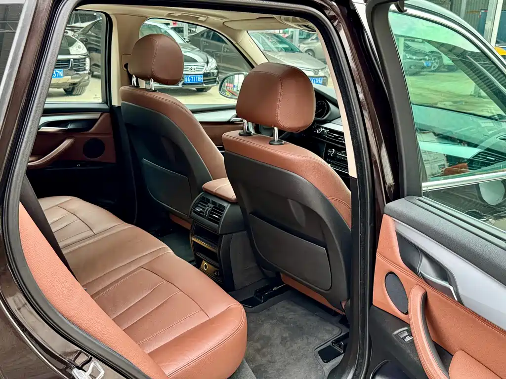 BMW X5 2018 — фото 13
