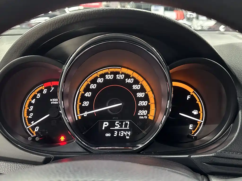 Toyota Yaris L 2022 — фото 26