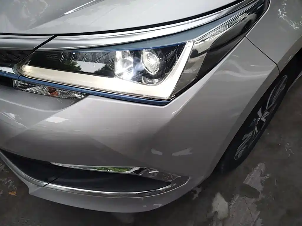 Toyota Corolla Hybrid 2022 — фото 24