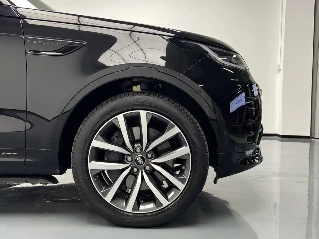 Land Rover Discovery 2021 — фото 17