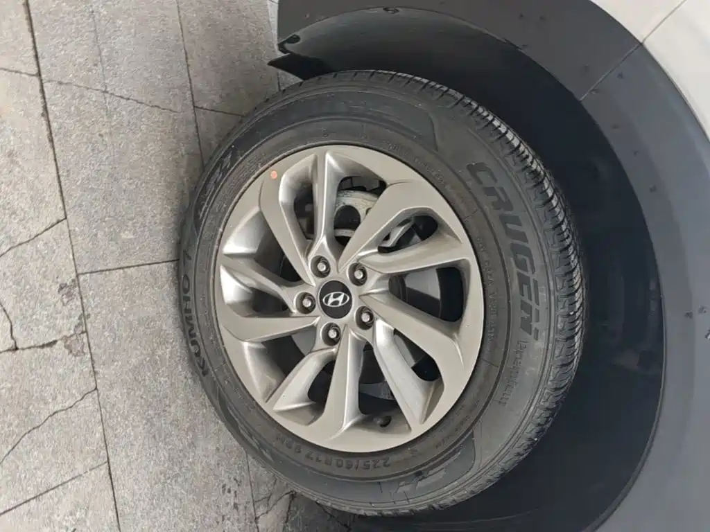 Hyundai Tucson 2015 — фото 23