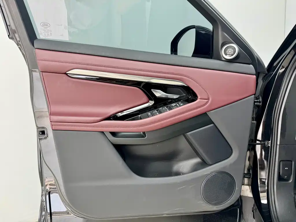 Land Rover Evoque 2022
