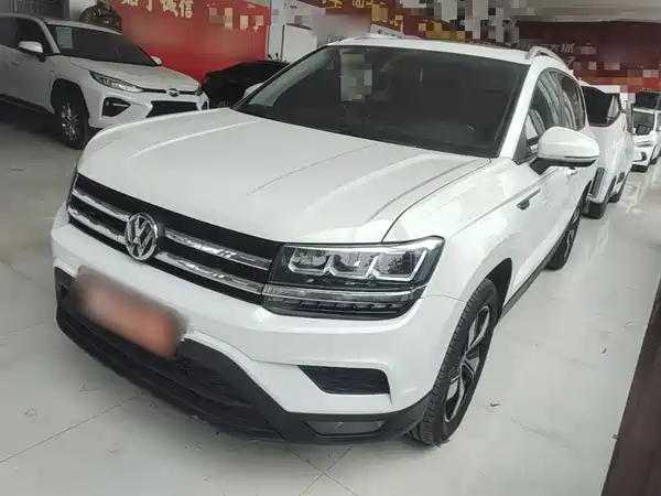 Volkswagen Tharu 2020
