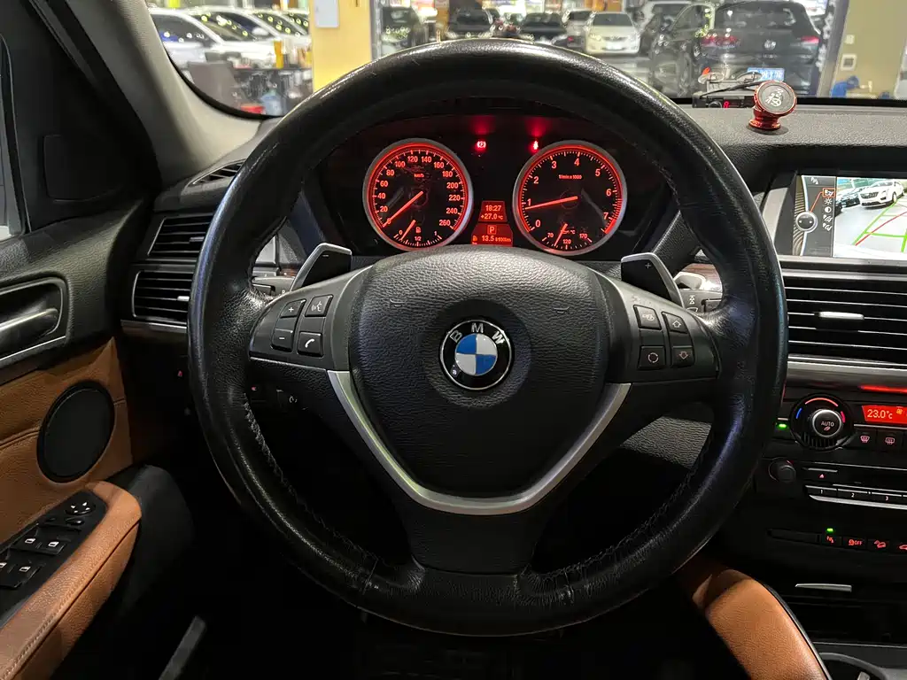 BMW X6 2012 — фото 13