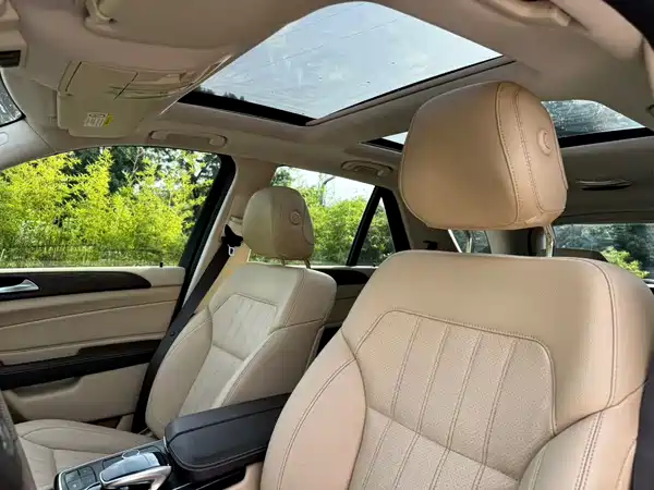 Mercedes-Benz GLE 2015