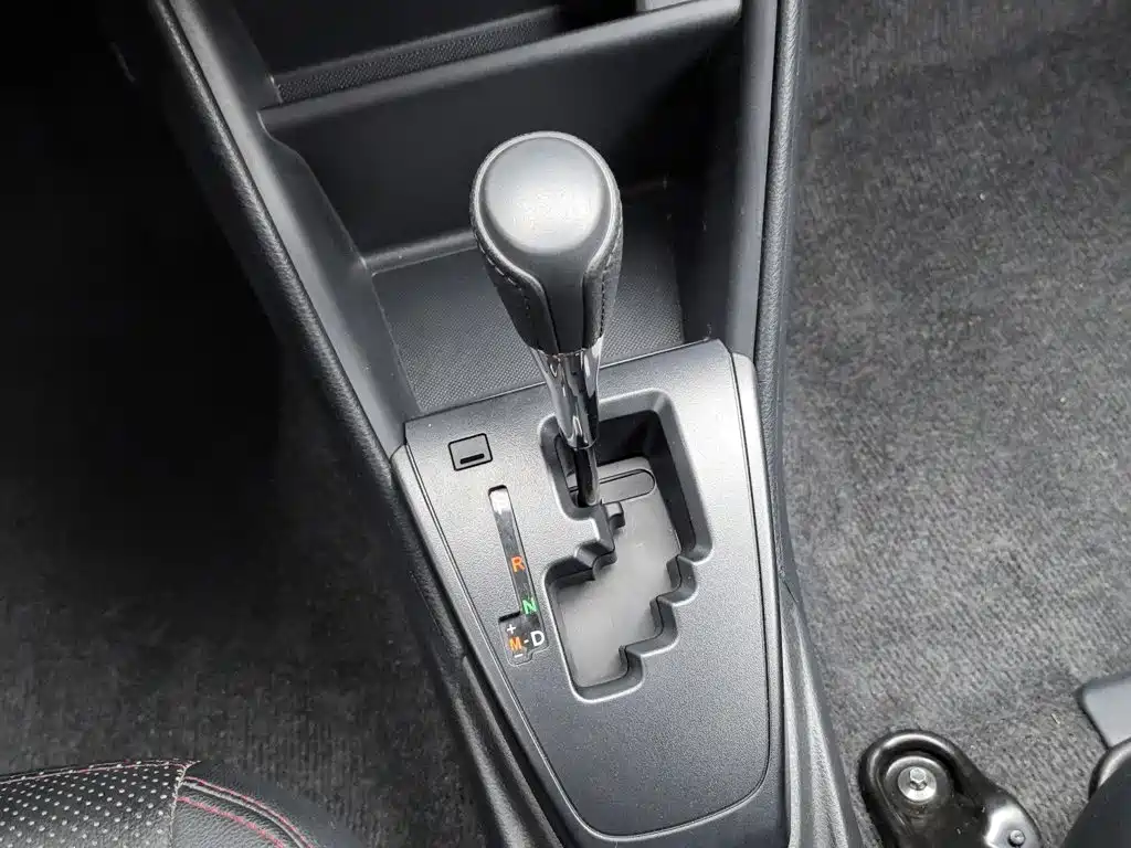Toyota Yaris L 2019 — фото 13
