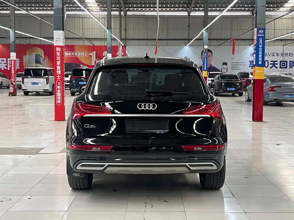 Audi Q5L 2022 — фото 16