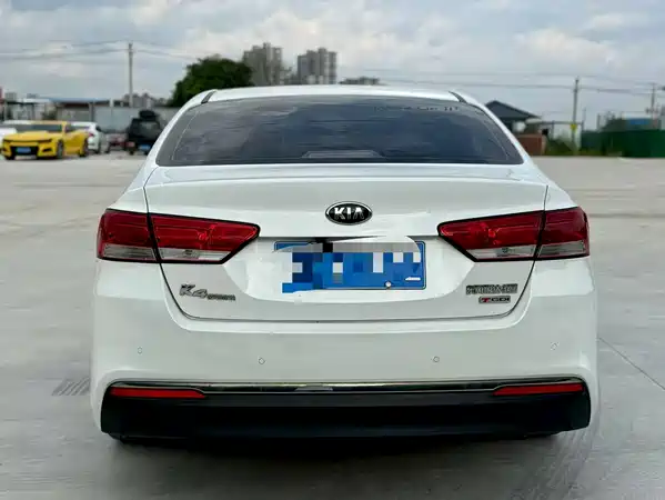 Kia K4 2016