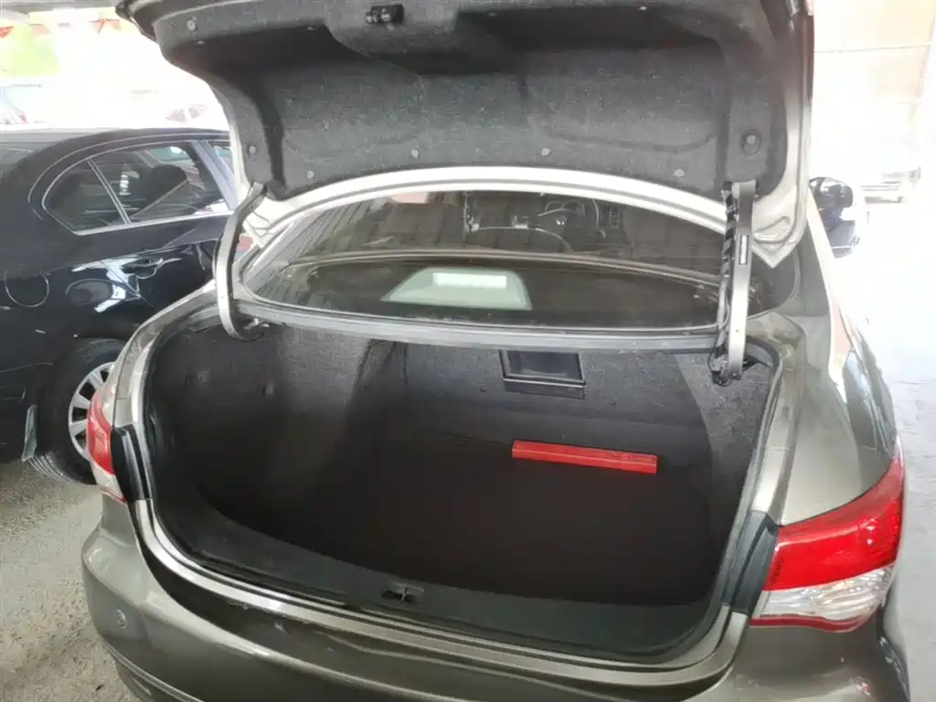 Nissan Sylphy 2019 — фото 19